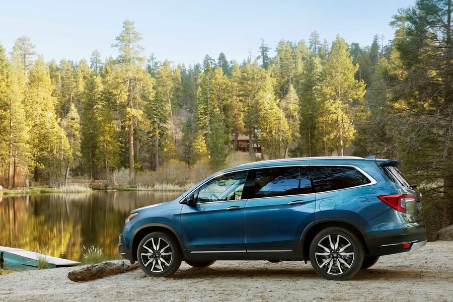 NHTSA Opens Probe Into 1.41M Honda and Acura Vehicles After Engine-failure Complaints