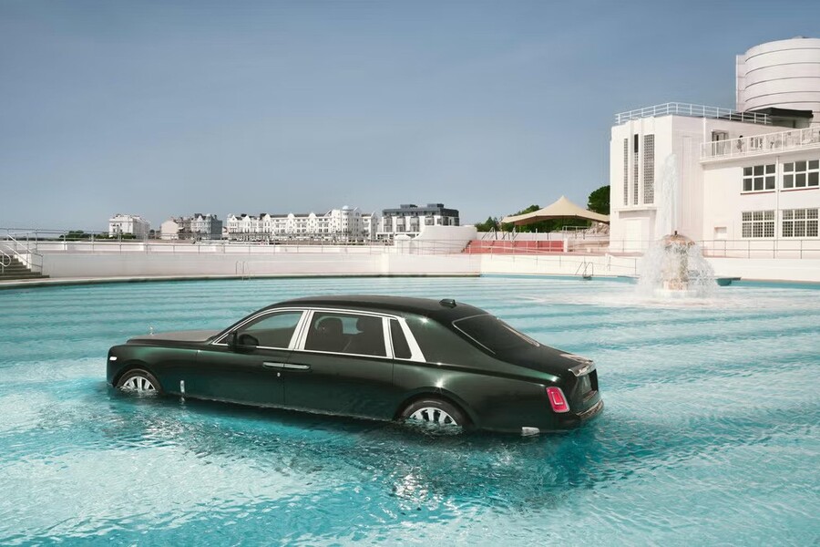 What Would Keith Moon Do? Rolls-Royce Dunks a Phantom in the Pool